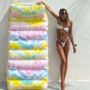 SUNNYLIFE LILO LOUNGER TIE DYE SORBET